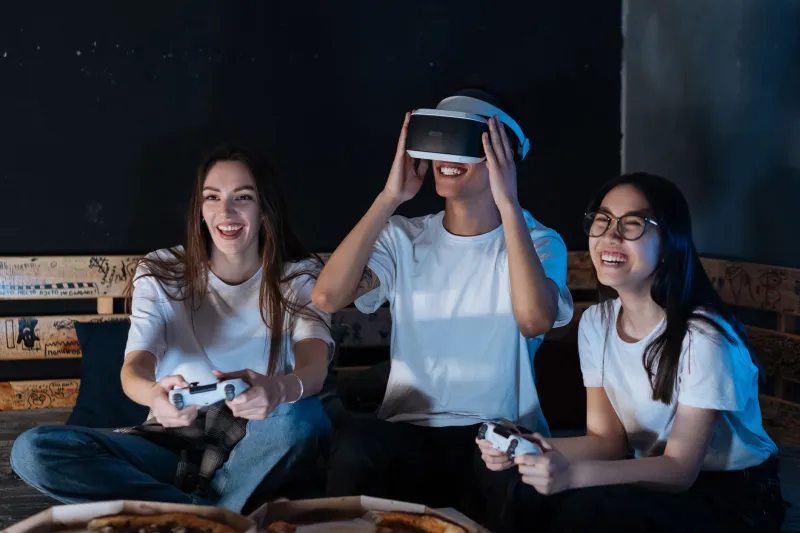 Strangers Who Get It: Why Online Gaming Crews Hit Different Than Your Real-Life Friend Group